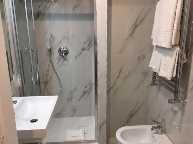 로마 Affreschi A San Pietro B&B 외부 사진